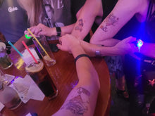 Lade das Bild in den Galerie-Viewer, Scharfe Granate TATTOOS