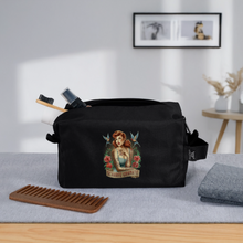 Lade das Bild in den Galerie-Viewer, Kultige Kulturtasche - Schwarz
